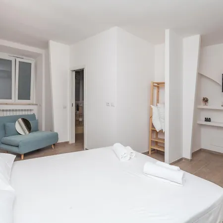 Apartment Natale 12 *